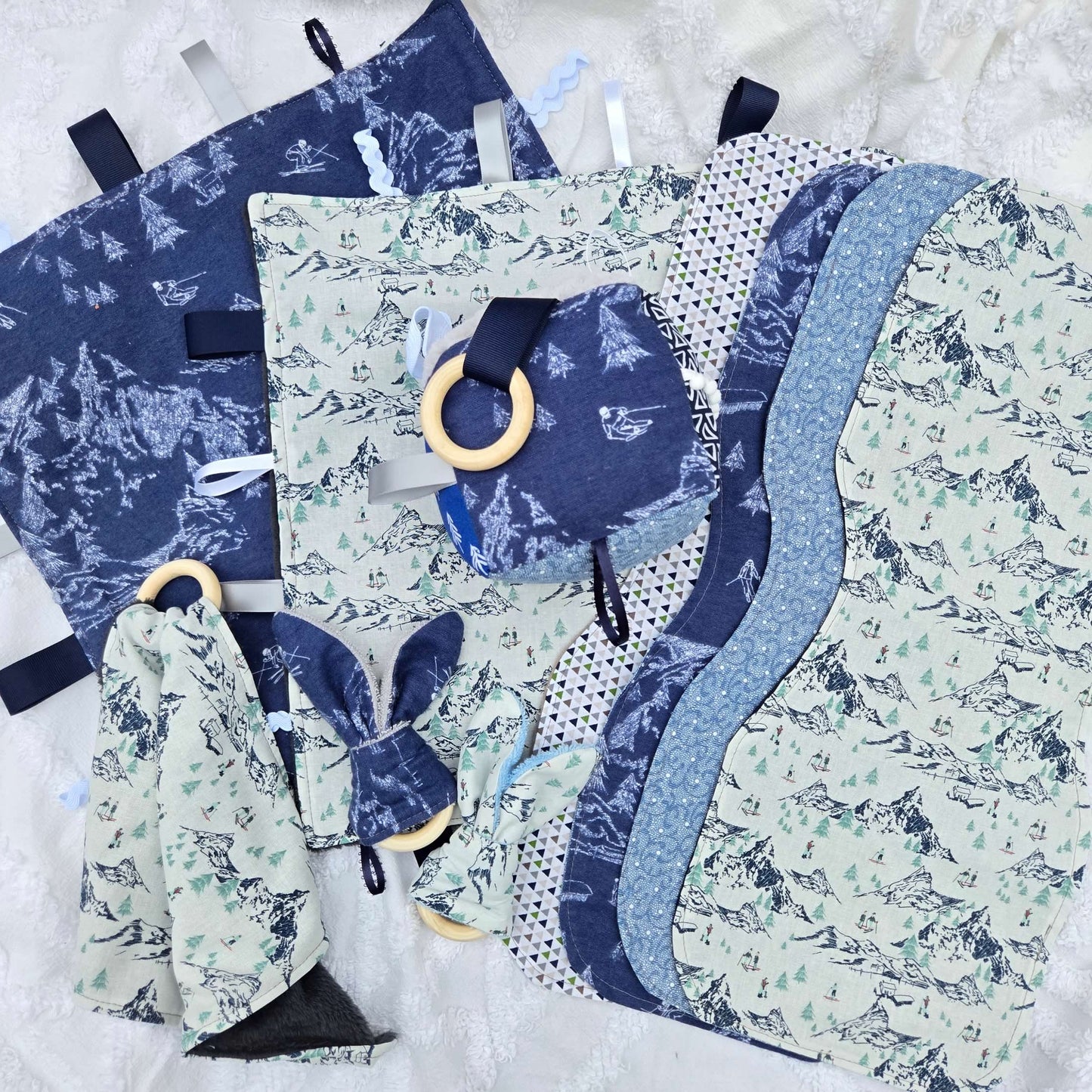 Baby Gift Set | Ski Hill